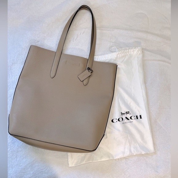 Coach Gotham Tote 34 Leather Bag C0239 Macadamia Pebbled Leather - Picture 1 of 16
